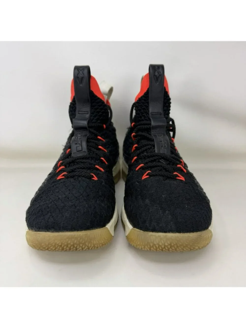 Nike lebron xv